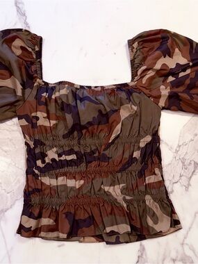 Camouflage Puff-Sleeve Smocked Peplum Top - Green Camo
